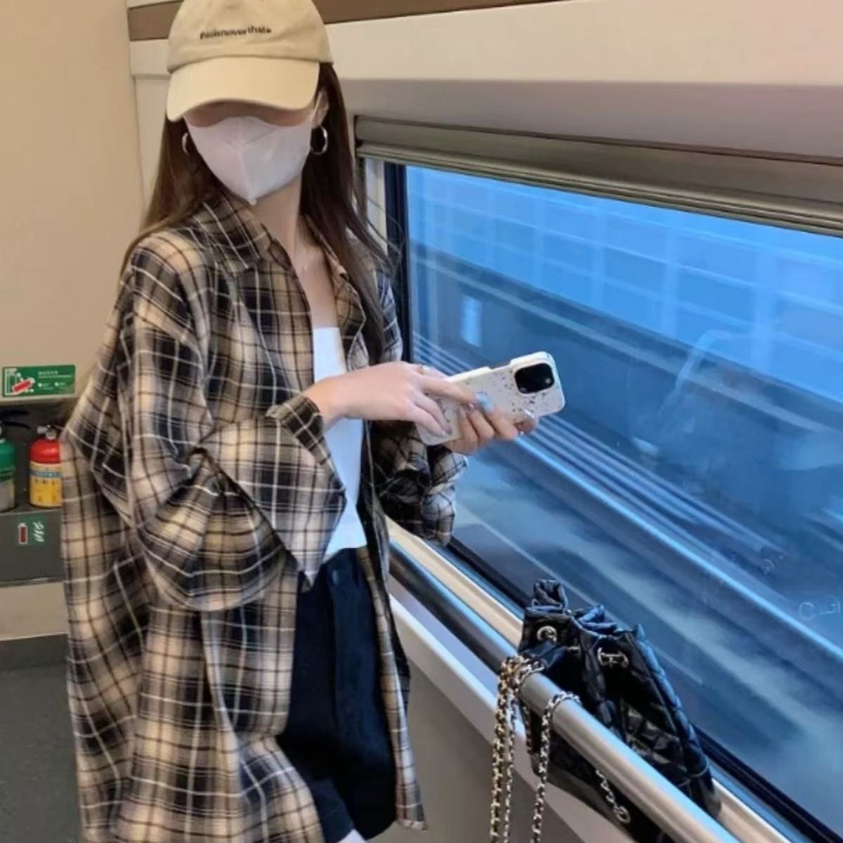 조개 버클 실버 원본 체크무늬 여성 셔츠 한국 스타일 봄 가을 디자인 센스 재킷 루즈핏 느긋한 바람 다용도 셔츠