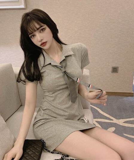 경기 넥타이 차가운 소란스런 소리를 내며 움직이다 슈퍼 매운맛 야구 선수 슬림해 보이는 여성 드레스 POLO 칼라 활력 소녀 욕망 순수한 치마