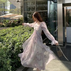 批发大码法式紫色长袖吊带连衣裙女装春季<b class='q'>胖</b><b class='q'>MM</b>遮肚显瘦荷叶边气质长裙