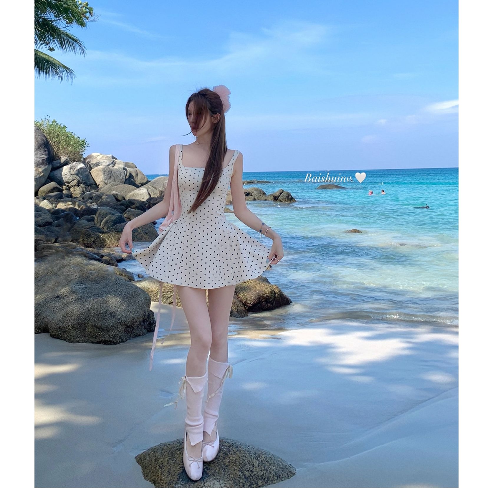 정장 원단 miu 부서 도트 무늬 살구 색상 광장 칼라 슬립 여성 드레스 프랑스식 순수한 허리 수축 치마