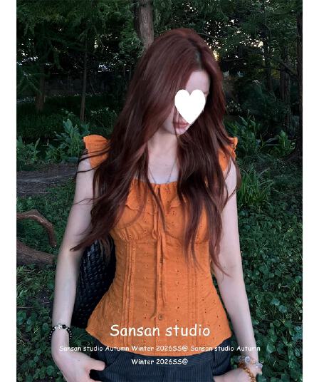 프랑스식 주황색 반팔 여성 셔츠 여름 착용 가져 가라. 프릴 칼라 셔츠 몸매 가꾸기 슬림해 보이는 도파민 작은 날다 소매 맨위