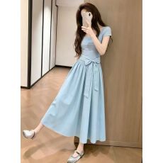 批发温柔仙气蓝色短袖<b class='q'>连衣裙</b>女2026夏季新款设计感蝴蝶结高腰显瘦长裙