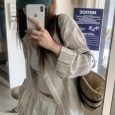 批发设计感条纹白衬衫女夏季防晒<b class='q'>外套</b>式上衣日韩系穿搭宽松显瘦衬衣潮