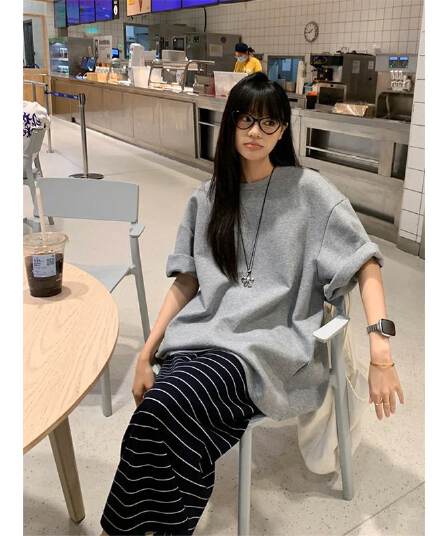 1 1 와 사고 방식 한 부서 느긋한 단색 미니멀리즘 반팔 티셔츠 여성 루즈핏 캐주얼 편안함 라운드 넥 다용도 맨위