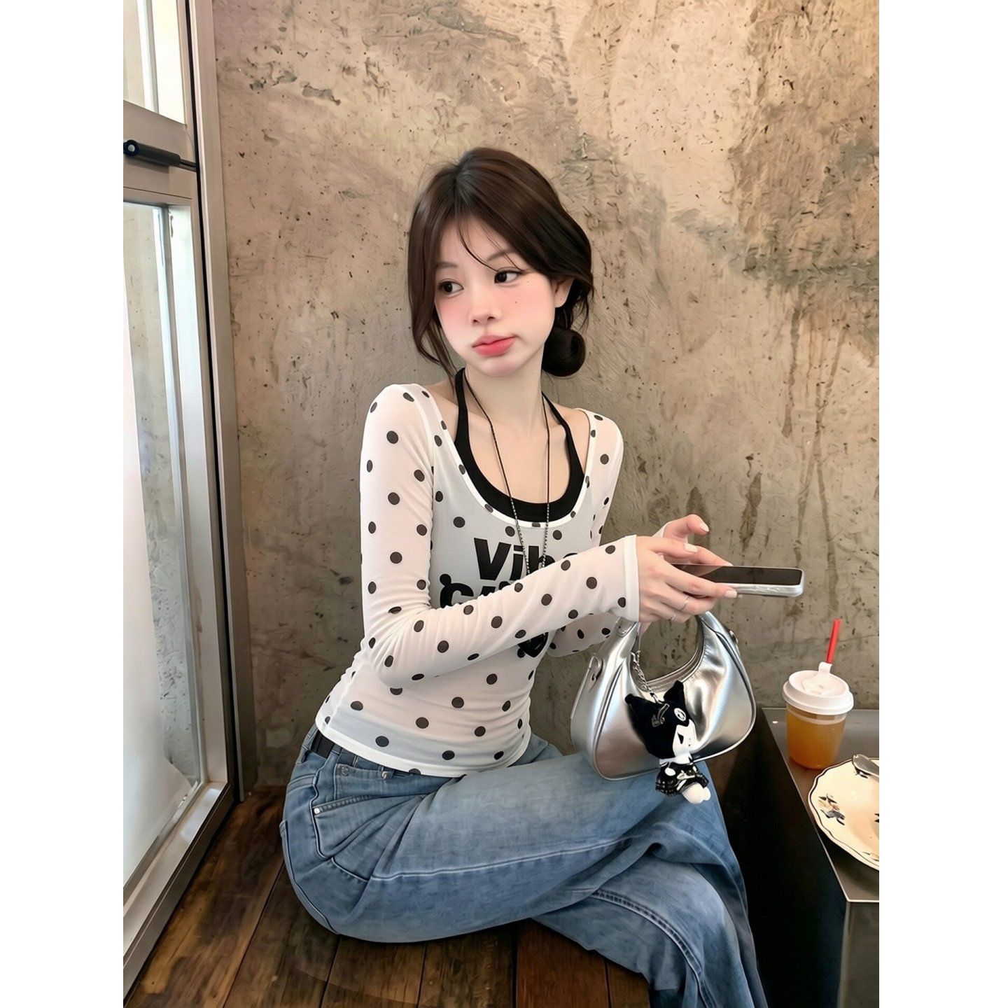 随心裁白色波点U领防晒长袖T恤女早秋季罩衫挂脖吊带两件套 服裝批發女裝批發服飾貨源