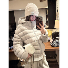 批发2026新款超好看轻薄排骨羽绒棉服女连帽短款保暖龟背冬季外套女