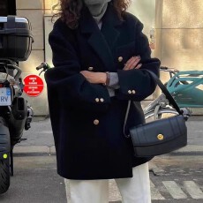 批发赫本风休闲高级感黑色西装外套女<b class='q'>秋</b>季新款韩版宽松小个子西服上衣