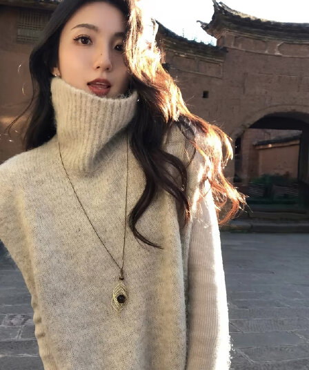 한 부서 터틀넥 니트 베스트 조끼 여성 짧은 2026 새로운 루즈핏 느긋한 센스 스택 착용 민소매 스웨터
