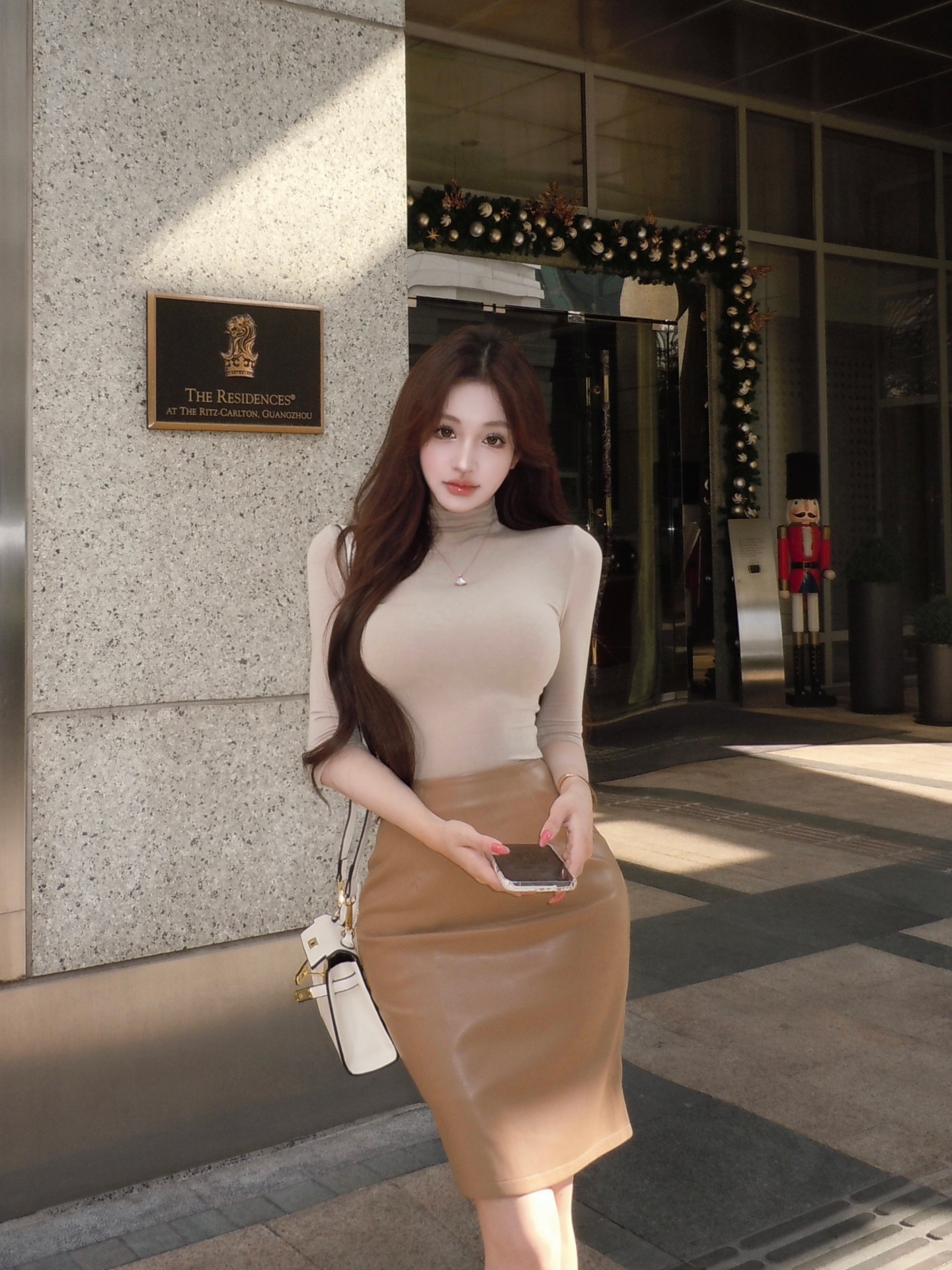 실사 정가 반하이넥 미니멀리즘 디스플레이 몸 중간 소매 기본 셔츠 가죽 스커트 반신 스커트 여성 하이웨이스트 타이트 스커트