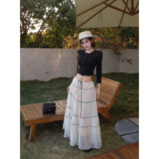 批发实拍实价设计感蕾丝拼接暗纹提花上衣半裙时尚套装