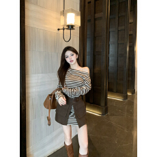 批发实拍实价工装开叉屁帘一字领露肩条纹中长T恤裙+腰带三件套女<b class='q'>套装</b>