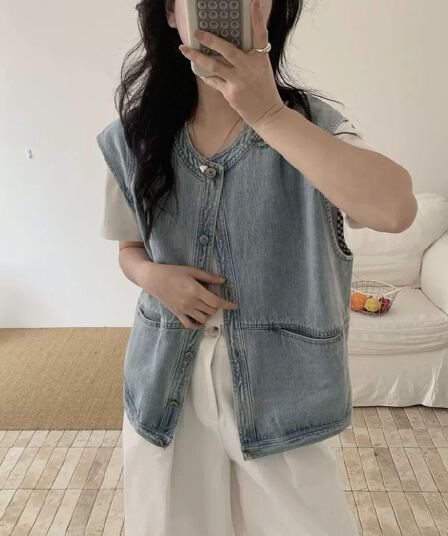 하늘색 라운드 넥 데님 조끼 여자 여름 얇은 스타일 외부 가져 가라. 2026 새로운 루즈핏 레트로 민소매 어깨 맨위