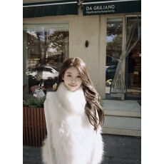 批发韩式温柔风白色皮草<b class='q'>马甲</b>女冬季新款毛茸茸小众<b class='q'>外套</b>