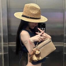 批发复古巴拿马镂空编织草帽女夏季新款大帽檐遮阳防晒帽子海边沙滩帽