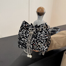 百搭小众包包女2026新款时尚亮片水桶包高级感百搭链条单肩晚宴包