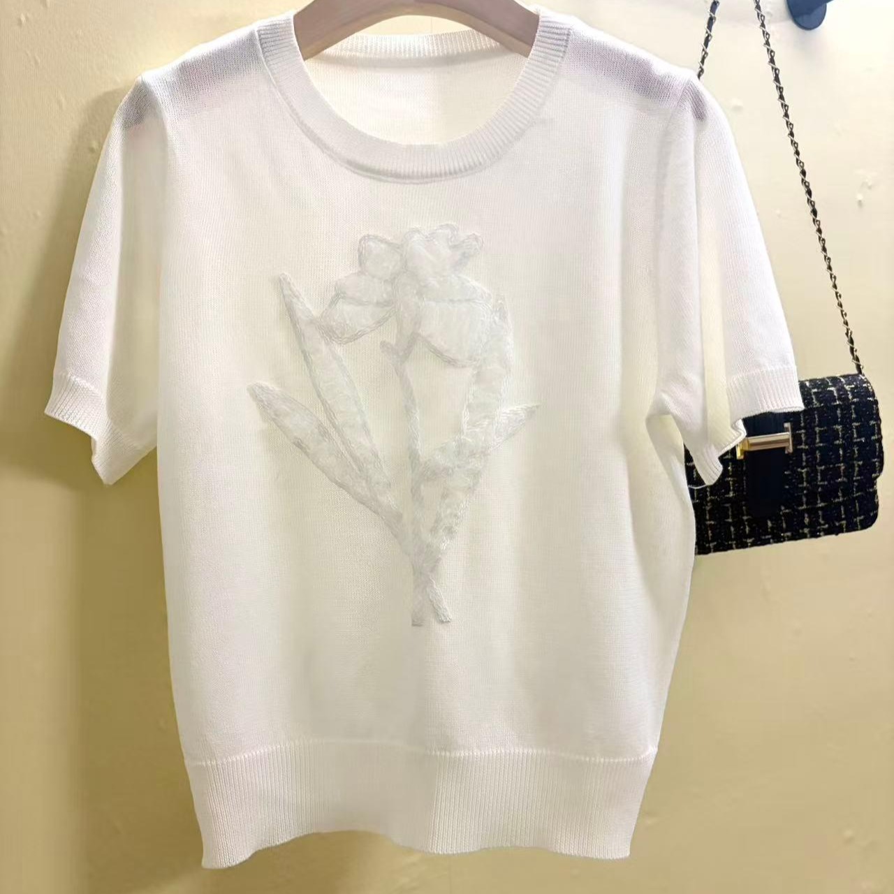 반팔 2026 여름 새로운 여성 라운드 넥 아마 얇은 스타일 lace 레이스 티셔츠 니트 맨위