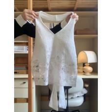 批发带胸垫大露背v领蕾丝吊带女夏季新款挂脖<b class='q'>背心</b>上衣