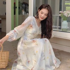 批发温柔风印花天丝<b class='q'>连衣裙</b>女2026夏季法式设计感长袖修身长裙仙