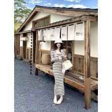 批发韩系气质条纹针织开衫上衣女秋季时尚套装吊带连衣裙包臀裙<b class='q'>两件套</b>
