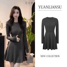 圆脸酥蓝岛孤鲸法式复古气质圆领麻花针织连衣裙女