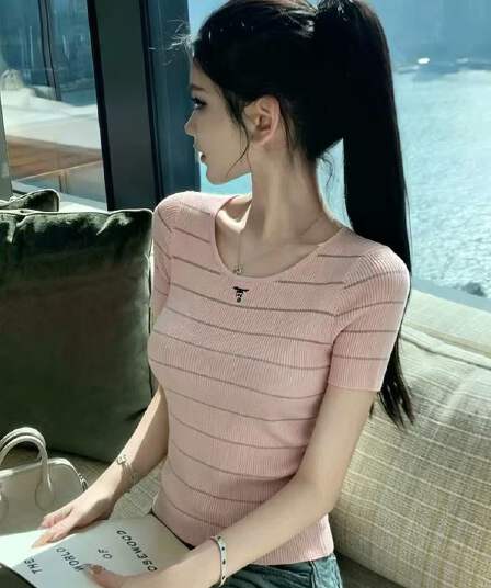 studios 품격 핑크색 스트라이프 반팔 패치워크 여름 몸매 가꾸기 슬림해 보이는 u 칼라 얇은 스타일 티셔츠 맨위 여성