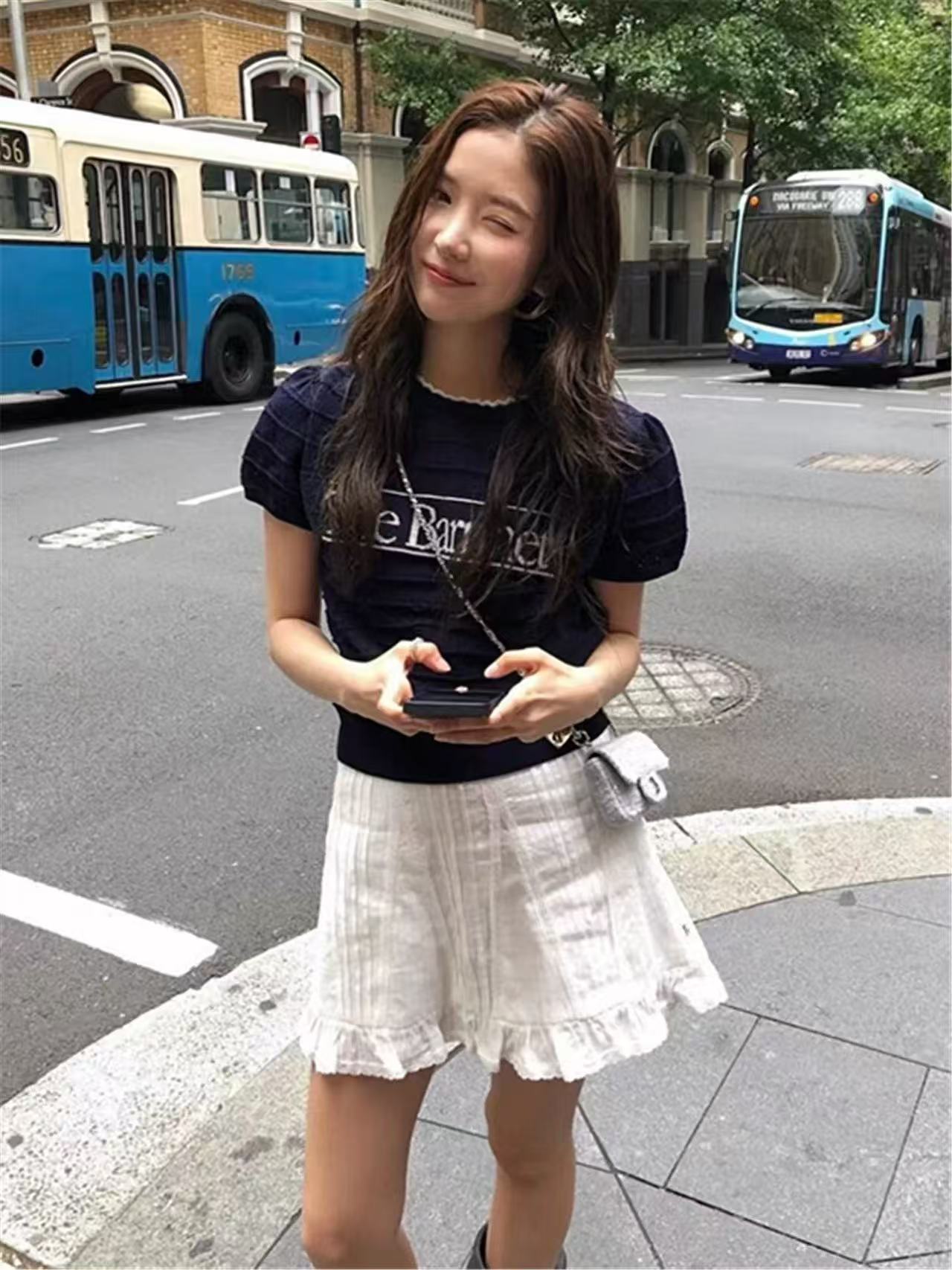 프랑스식 달콤한 스타일 자카드 홀로우 아웃 반팔 니트 스웨터 여성 여름 작은 키 착용 가져 가라. 고유 한 아름다운 쇼트 스타일 맨위