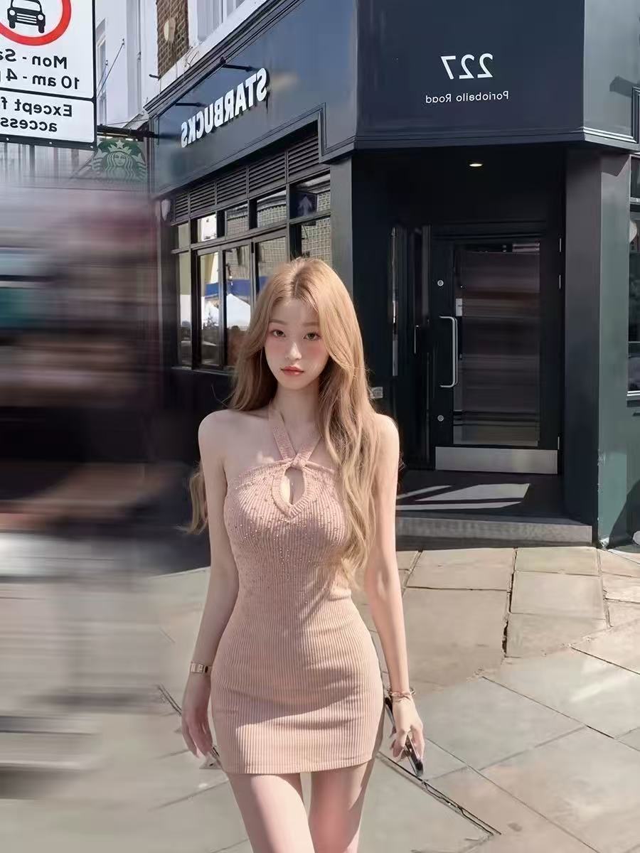 프랑스식 순수한 욕망 행침 목 십자가 홀로우 아웃 니트 여성 드레스 여름 드레스 새로운 핫걸 바람 허리 수축 슬림해 보이는 타이트 스커트