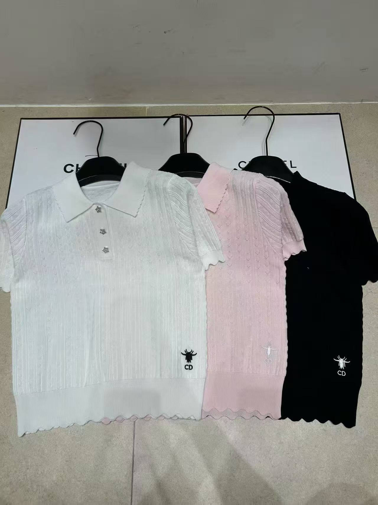 생각하기 지아 한 부드러운 한 부서 바람 한 스타일 POLO 칼라 꽈배기 니트 스웨터 여성용 짧은 소매 품격 출퇴근 슬림해 보이는 맨위