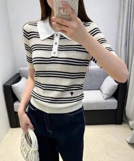 2026 봄 여름 새로운 한 부서 POLO 칼라 스트라이프 배색 반팔 니트 스웨터 여성 몸매 가꾸기 슬림해 보이는 외국 가스 맨위 얇은