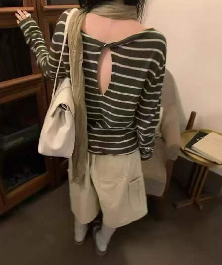 h-xl2026 년 가을 미니멀리즘 캐주얼 뒤로 루즈핏 종류 디자인 스트라이프 긴팔 니트 스웨터 맨위 여성 의류