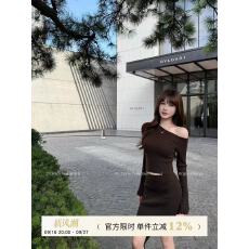 批发Yuyueer愉悦喻悦 斜肩套头长袖针织衫女秋季<b class='q'>包臀</b>紧身短款半裙套装
