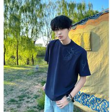 批发官图大码女装220克曼巴棉<b class='q'>短袖</b><b class='q'>t</b><b class='q'>恤</b>男夏新款刺绣花中长宽松圆领上衣