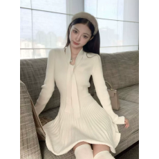 批发千金风V领系带针织连衣裙女秋冬季少女感气质修身显瘦打底a字短裙