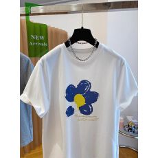 批发21支纯棉210克（100%棉）白色雏菊花朵印花<b class='q'>短袖</b><b class='q'>t</b><b class='q'>恤</b>女