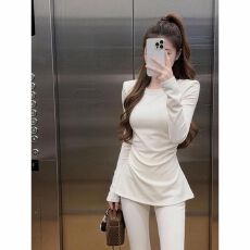 210克92棉8氨纶 2026春秋季新款韩版长袖T恤女设计感