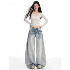 批发美式低腰阔腿<b class='q'>牛仔裤</b><b class='q'>女</b>秋冬新款梨形宽松显瘦设计感百搭弯刀裤