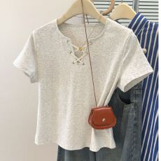 批发甜辣妹V领绑带短袖T恤女夏季修身韩版内搭打底衫短款正肩上衣