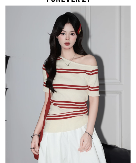 한 부서 스트라이프 비스듬한 칼라 긴팔 다용도 몸매 가꾸기 티셔츠 여성 고급 센스 여름 새로운 작은 대중 외국 가스 슬림해 보이는 맨위
