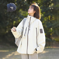 批发运动外套男女2026春季新款休闲冲锋衣男春季潮流防水<b class='q'>户外</b>夹克男装