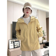 美式立体裁剪软壳冲锋衣男青少年初秋穿搭防风连帽夹克情侣款外套
