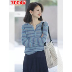 批发蓝色渐变条纹冰丝防晒长袖t恤女<b class='q'>夏</b>季外搭薄纱小个子宽松罩衫上衣