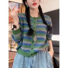 批发新款时尚圆领条纹针织上衣女洋气<b class='q'>妈妈</b>装休闲减龄显瘦百搭长袖小衫