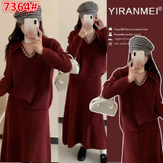 批发2025秋冬新款网红时尚气质<b class='q'>显瘦</b>减龄红色喜庆新年<b class='q'>孕妇</b><b class='q'>套装</b>两件大码