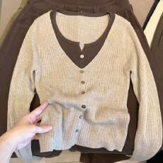 批发法式半高领斗篷袖套针织连衣裙女<b class='q'>冬</b>季新款修身显瘦内搭包臀裙