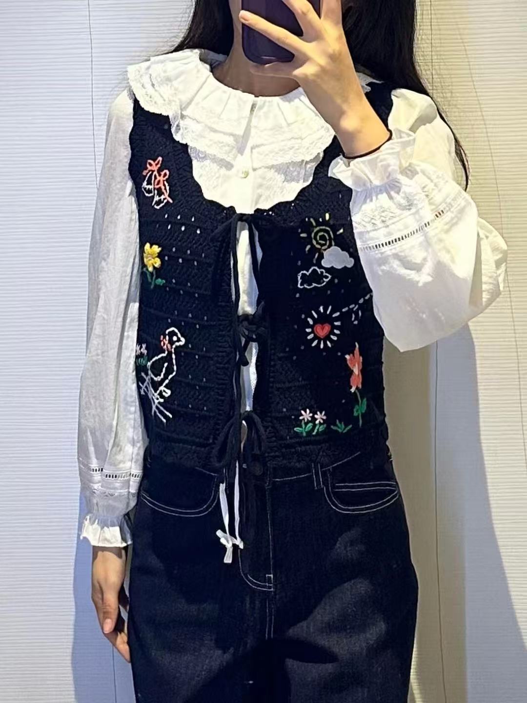 2026 봄 새로운 낭만주의 전원 바람 이자 자수 홀로우 아웃 민소매 스택 착용 니트 오픈 가디건 베스트 조끼 여성