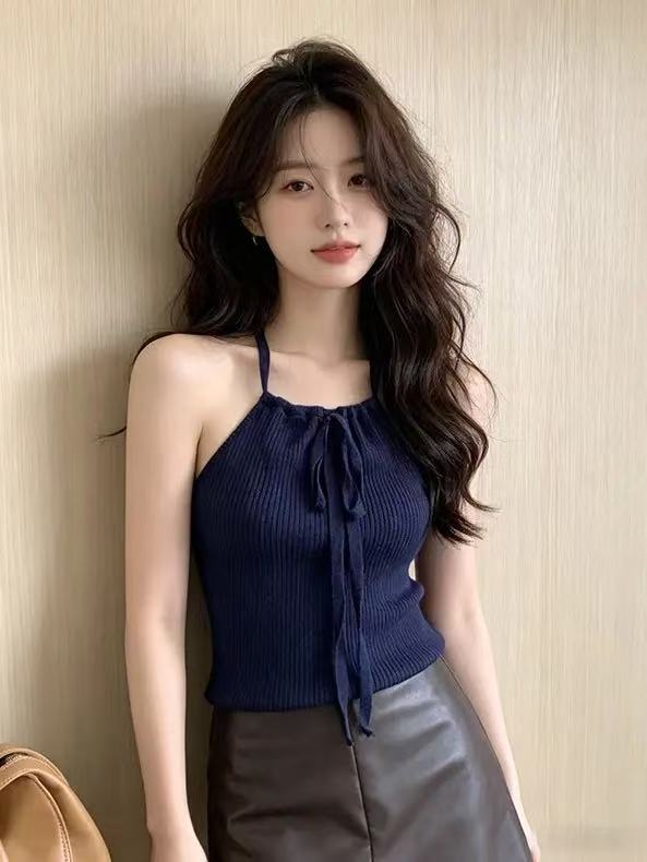 새로운 여름 작은 대중 쇼트 스타일 순수한 욕망 바람 행침 목 민소매 캐미솔 외국 가스 외출용 단색 기본 셔츠