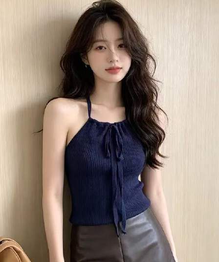 새로운 여름 작은 대중 쇼트 스타일 순수한 욕망 바람 행침 목 민소매 캐미솔 외국 가스 외출용 단색 기본 셔츠