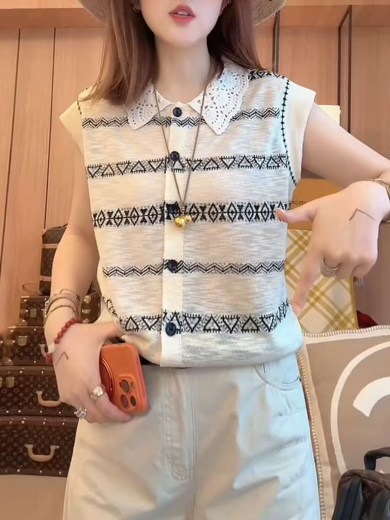 레이스 폴로 칼라 스트라이프 반팔 니트 스웨터 여성 여름 얇은 스타일 티셔츠 2026 새로운 루즈핏 슬림해 보이는 연령 감소 맨위
