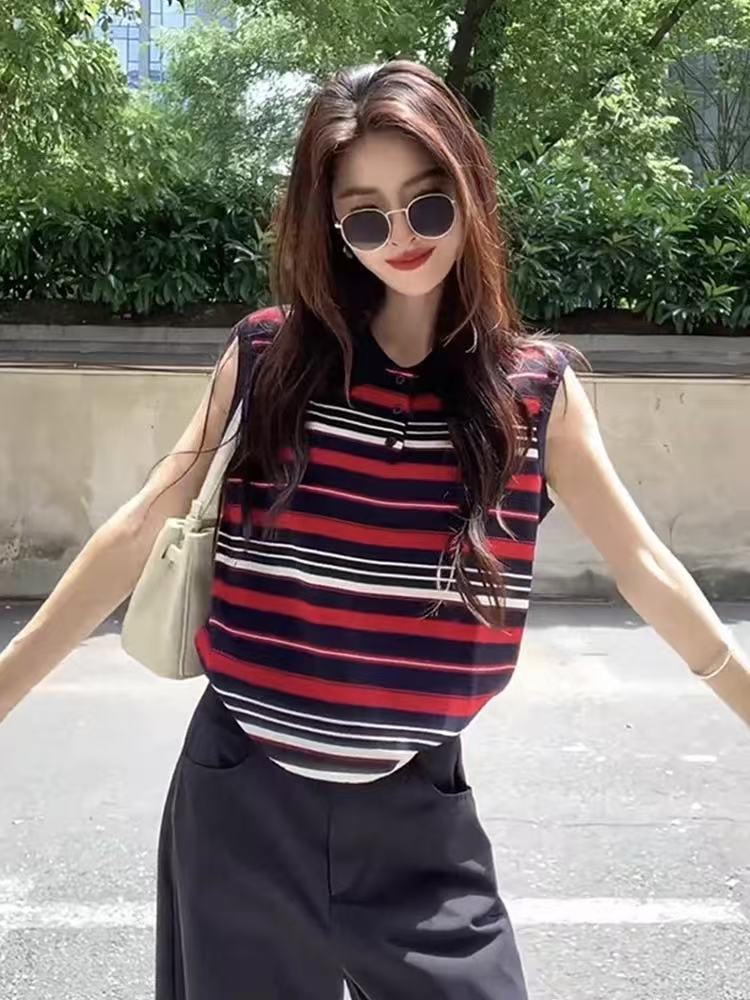 자이언트 잘 생긴 스트라이프 폴로 칼라 민소매 조끼 니트 티셔츠 여성 2026 여름 새로운 루즈핏 슬림해 보이는 얼음 실크 맨위