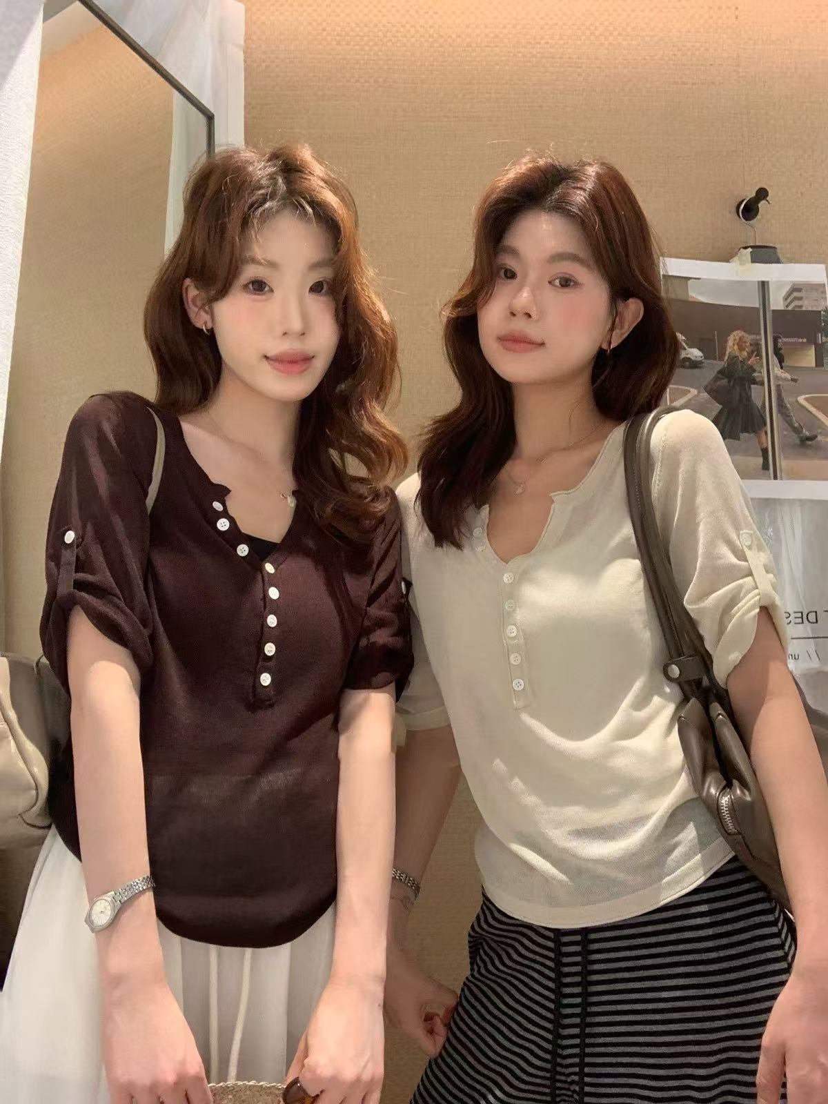한 부서 캐주얼 오래된 돈 바람 헨리 칼라 단추 니트 스웨터 여성 여름 새로운 느슨함 센스 아마 질감 맨위 트렌디
